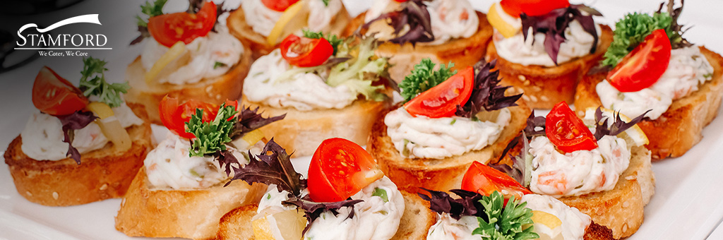 Delicious shrimp and tomato halal canapés.