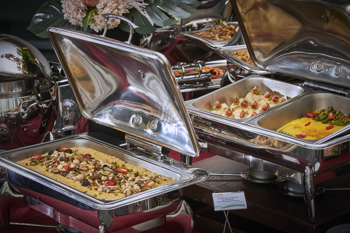 Premium Buffet A: 11+1 Courses